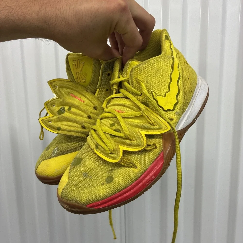 Nike SpongeBob SquarePants x Kyrie 5 SpongeBob RARE - Size 5.5 Y